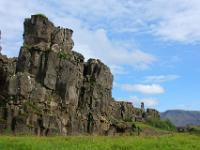 Gespaltene Felswand in der Schlucht im þingvellir NP